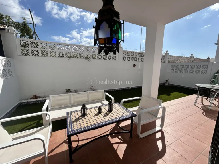 RV-3345 | Town House in San Pedro de Alcantara – € 730,000 – 4 beds, 3 baths