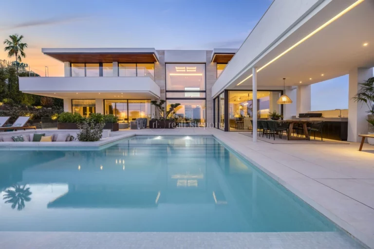 CS0326 | Villa in Casares – € 4,200,000 – 4 beds, 4 baths