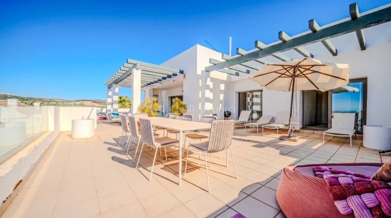 1537-CortesinPH | Penthouse in Casares – € 875,000 – 3 beds, 3 baths