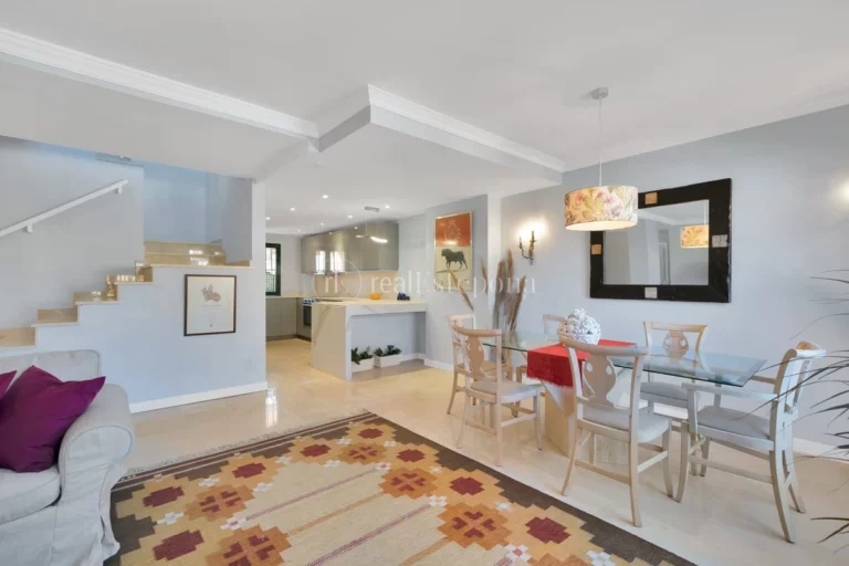 MEX1094 | Penthouse in Estepona – € 560,000 – 3 beds, 3 baths