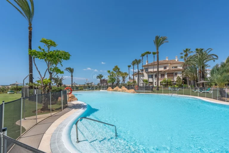 STSA021 | Ground Floor Apartment in Marbella East – € 3,150,000 – 3 beds, 3 baths
