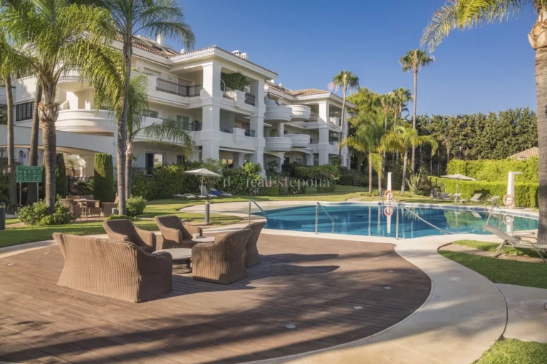 720-00006P | Ground Floor Apartment in Marbella Golden Mile – € 1,995,000 – 3 beds, 3 baths