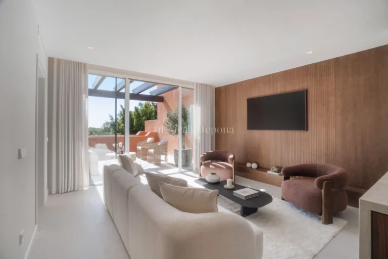 720-00036P | Duplex Penthouse in Nueva Andalucia – € 1,749,000 – 4 beds, 3 baths