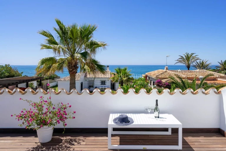 RC2886 | Villa in Marbella East – € 1,990,000 – 3 beds, 3 baths