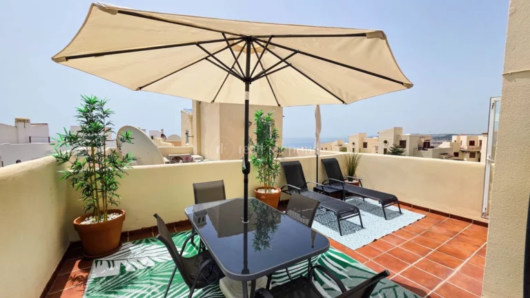 361-13651P | Duplex Penthouse in Casares – € 299,000 – 3 beds, 3 baths