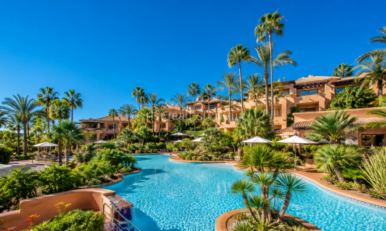 2655HFA | Ground Floor Apartment in Marbella Golden Mile – € 1,395,000 – 2 beds, 2 baths