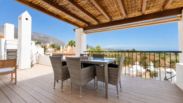 437-01557P | Apartment in Marbella Golden Mile – € 549,000 – 2 beds, 2 baths