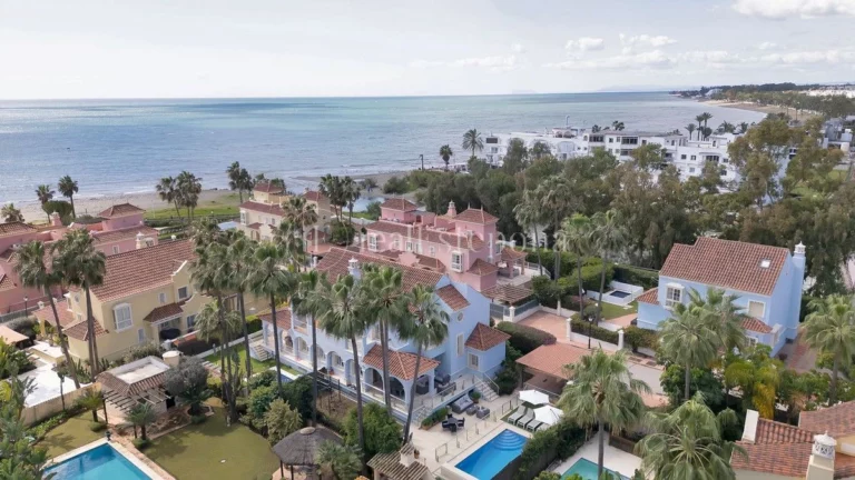 CP31109 | Villa in Marbella – Puerto Banus – € 2,395,000 – 7 beds, 3 baths