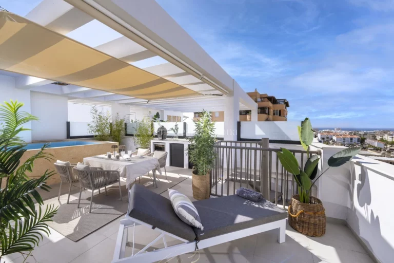 RC-02506P | Penthouse in Estepona – € 695,000 – 2 beds, 2 baths