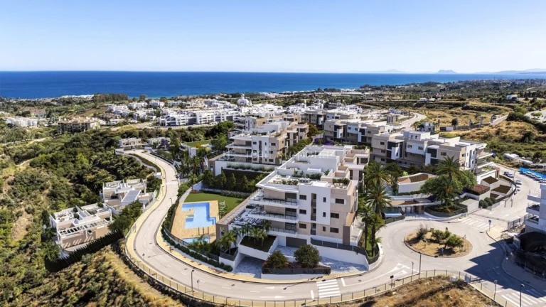 MH-139 | Apartment in Estepona – € 562,000 – 2 beds, 2 baths