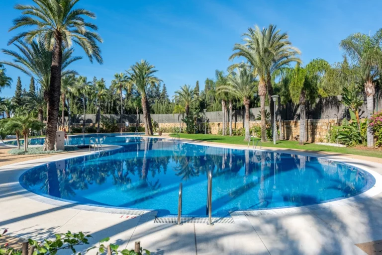 DM5254-06 | Ground Floor Apartment in Nueva Andalucia – € 530,000 – 1 beds, 1 baths
