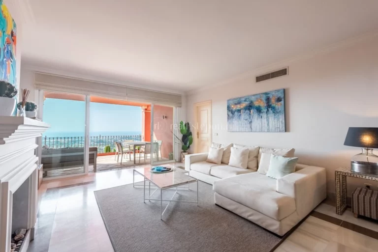 MEX1104 | Apartment in Benahavis – € 540,000 – 2 beds, 2 baths