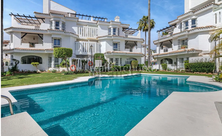 COSTA-01718P | Duplex Penthouse in Nueva Andalucia – € 549,000 – 3 beds, 2 baths