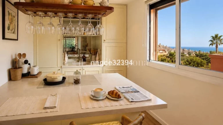 R1047 | Apartment in Marbella Golden Mile – € 499,000 – 1 beds, 1 baths